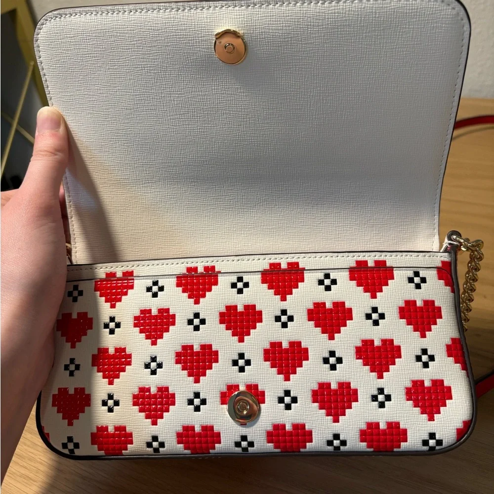 Kate Spade Pixel Hearts Devin Crossbody Flap Chain Wallet Bag NWOT - Picture 3 of 12